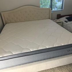 King mattress base and headboard