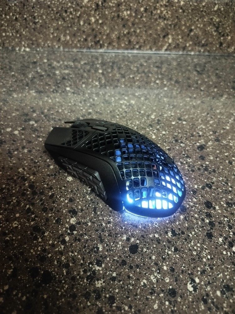 SteelSeries AEROX 9 WIRELESS - HOLEY RGB GAMING MOUSE