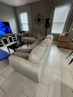 FREE Sofa/Loveseat. Pick up by 9/1st in Claremont.