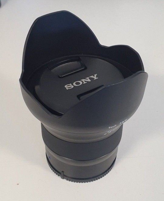 Carl Zeiss Touit Distagon f2.8 Sony E-MOUNT