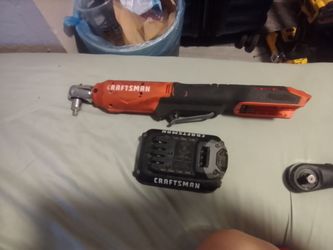 Battery powered torqrench