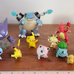 Pokemon Figurines 