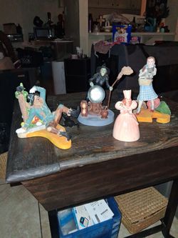 PART OF The wizard of Oz collection