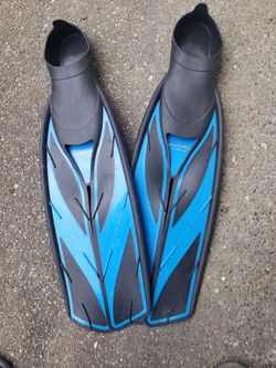 Dive Fins,  Size 6-7