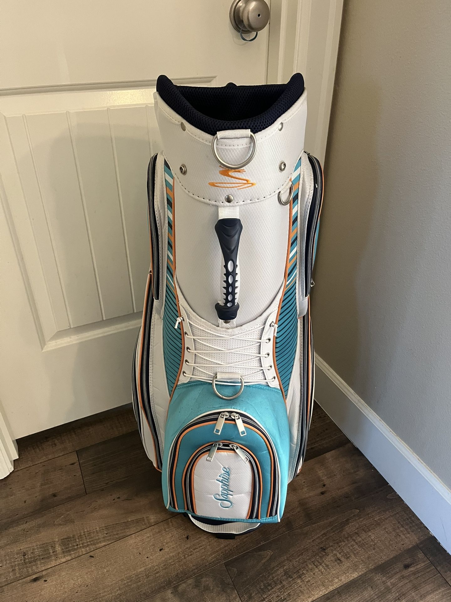 Lightly Used Cobra Sapphire Ladies Golf Bag
