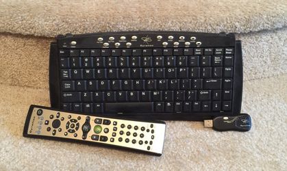 Gyration Keyboard with Remote