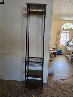 Entrance organizer
