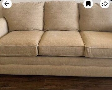 Laz-Boy Couch/ Fold out Bed