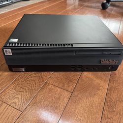 Lenovo ThinkCentre M70s Desktop PC i5-10400 8GB 256GB SSD/ Win11