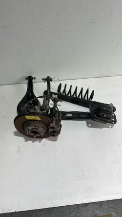 18-21 Volkswagen Atlas Right Rear Suspension Knee Assembly 2018 2019 2020 2021