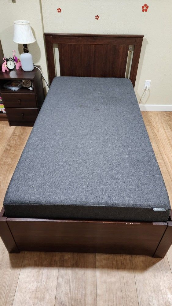 Twin Bed With Mattress