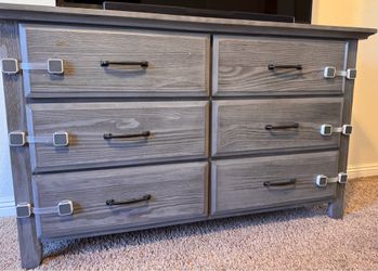 Drawer Dresser