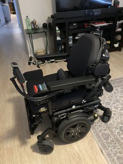 Quantum iLevel Edge 3 Power Wheelchair