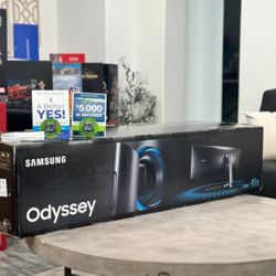 6564042 Samsung 49" odyssey 1000R curved dual QHd 240hz 1MS monitor