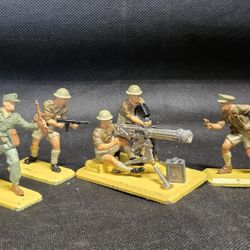 Britains Ltd Deetail Lot 4 German Infantry fighters  WW2 Metal Soldiers 1971
