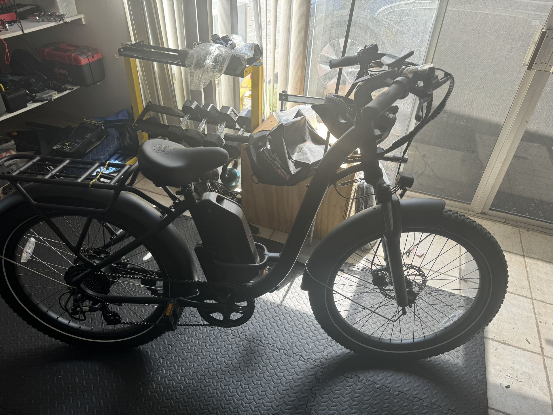 Happy E-bikes Happy Camper E-bike