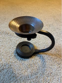 Bronze and copper scented oil burner