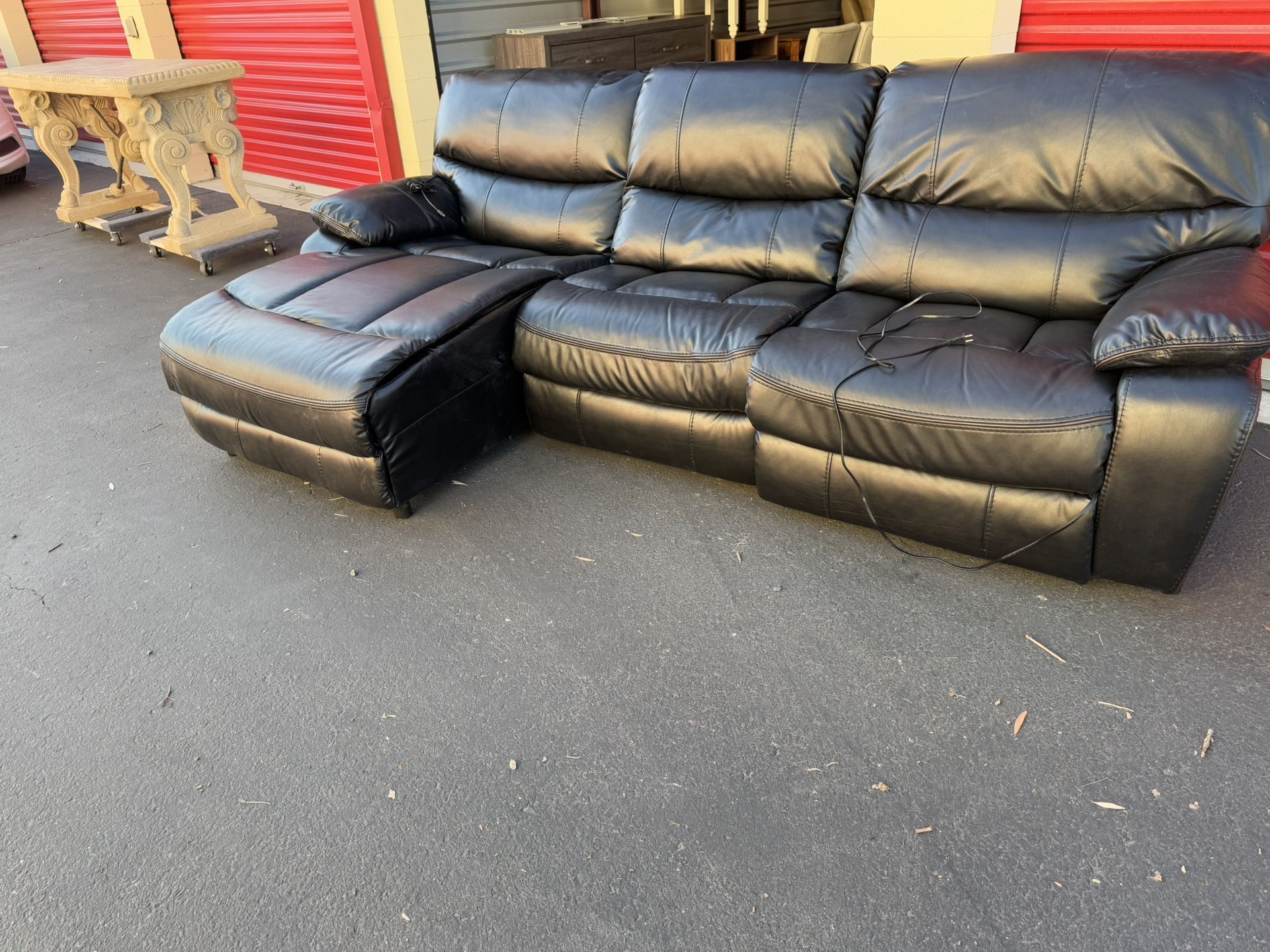 Power Reclining Sectional Sofa with Chaise & USB Charging