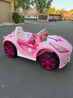 Hello Kitty Kids Electric Ride-On Car