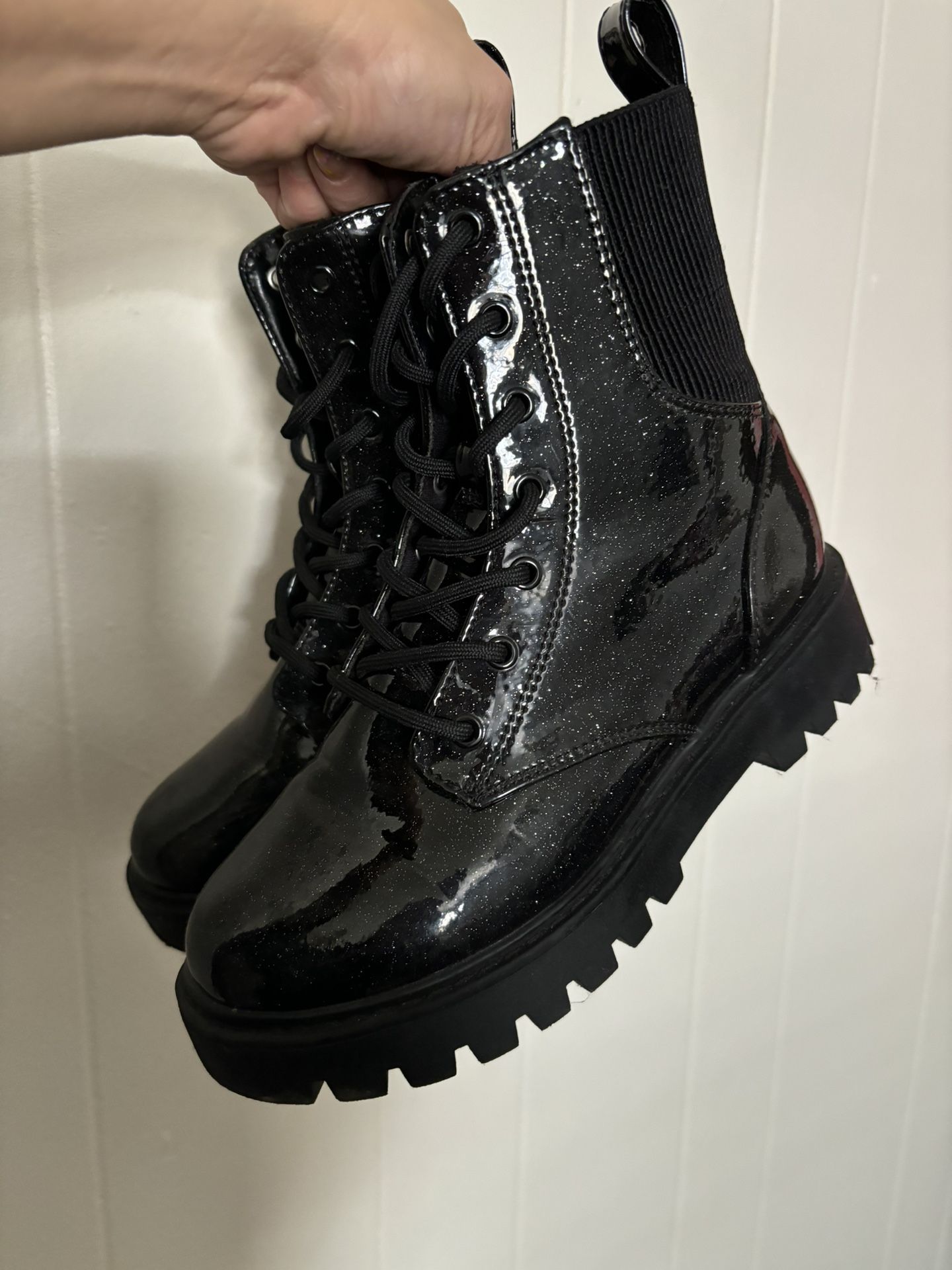 Cat & Jack Girl Boots Size 3