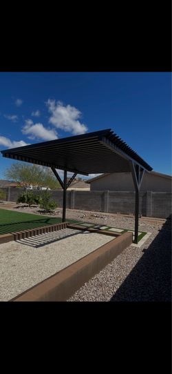 Cantiliver metal shades