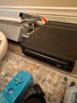 Nintendo Wii Console Bundle