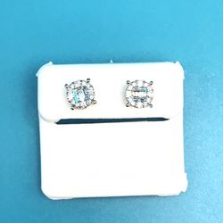 10K Yellow Gold Baguette Earrings