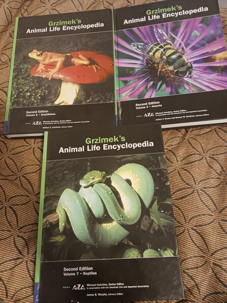 Grzimek's Hardcover Books Animal Life Encyclopedia Bundled