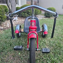 Schwinn Roadster Tricycle 