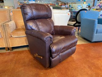 LA-Z-BOY Brown Manual Pushback Recliner with Rolled Arms