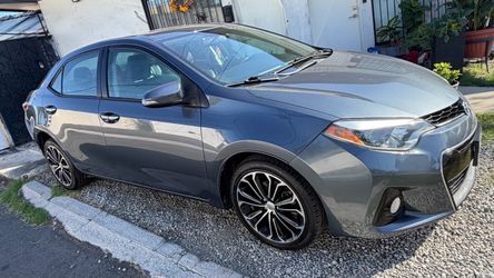 Toyota Corolla Sedan Gray