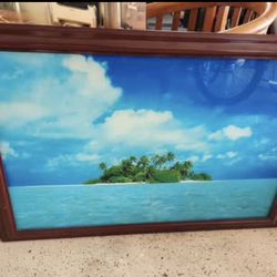 Island & ocean picture frame w/ ocean sounds & lights up