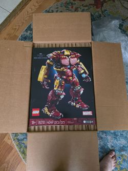 Iron man hulk buster lego 76210