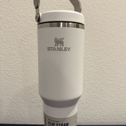 Stanley Iceflow Flip Straw Tumbler 40oz Brand New