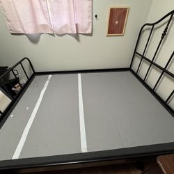Queen motorized adjustable bed base