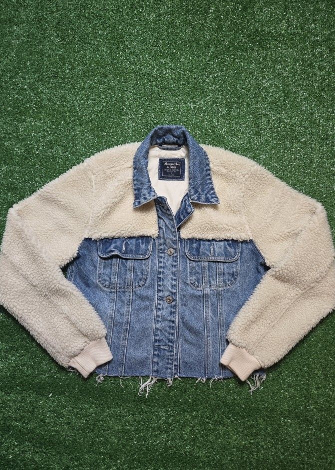 Abercrombie & Fitch Sherpa Denim Jean Jacket Crop (Women's S)