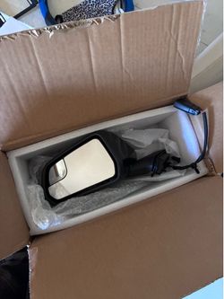Front left driver side mirror for ford mustang