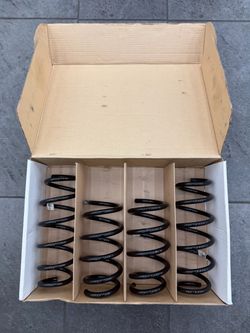 BMW i8 OEM Coil Springs