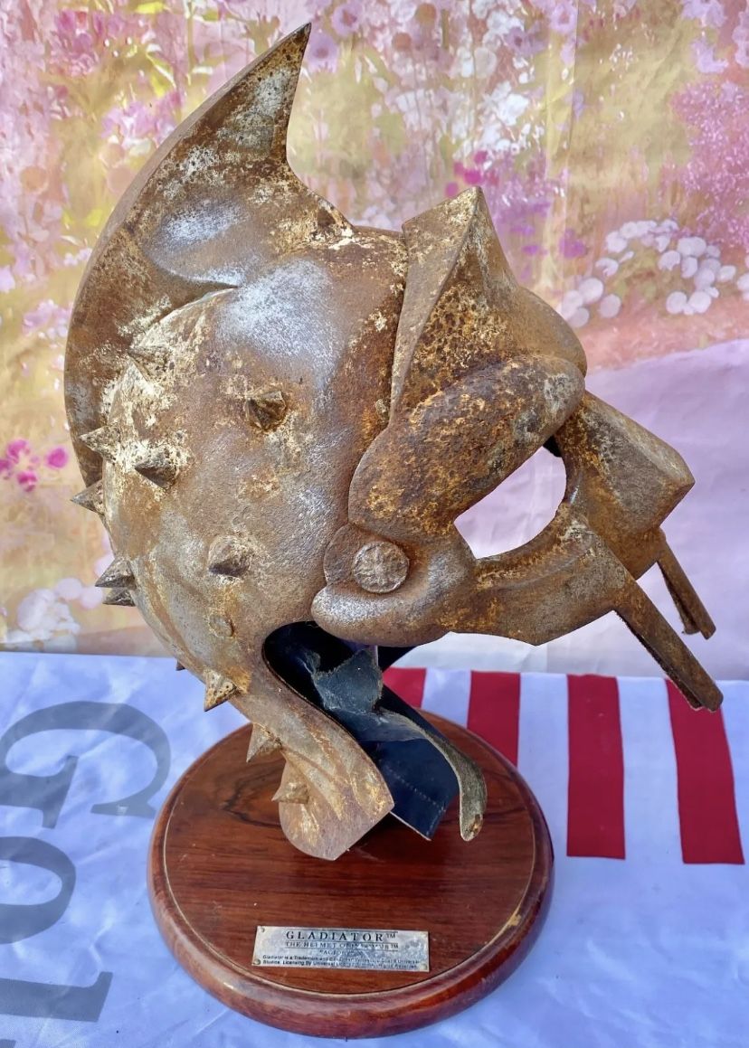 FACTORY X GLADIATOR THE HELMET OF MAXIMUS MOVIE PROP REPLICA