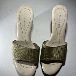 Heeled Wedges 6 1/2M Etienne Aigner Cute Green