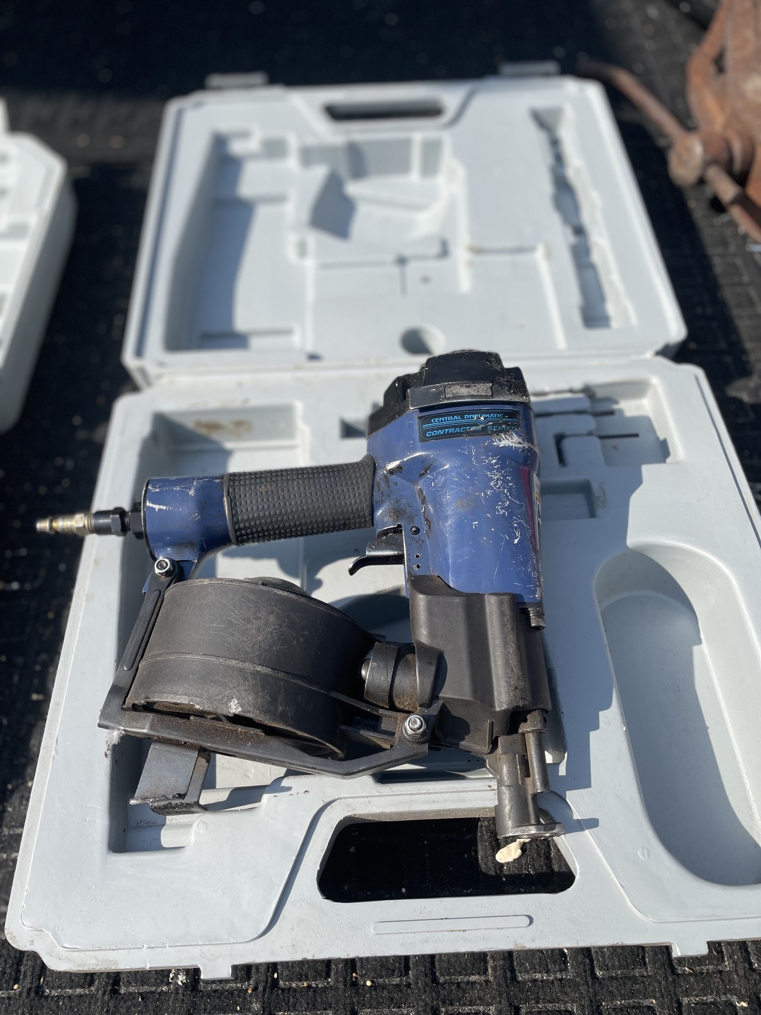 Coil Roof Nailer