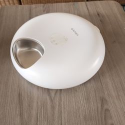 Cat Automatic Feeder