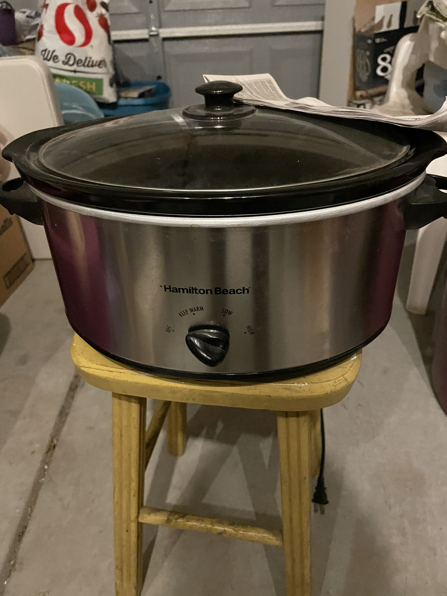 Hamilton Beach 8 Quart Crock Pot Slow Cooker Model 33181 White for Sale in  Sacramento, CA - OfferUp