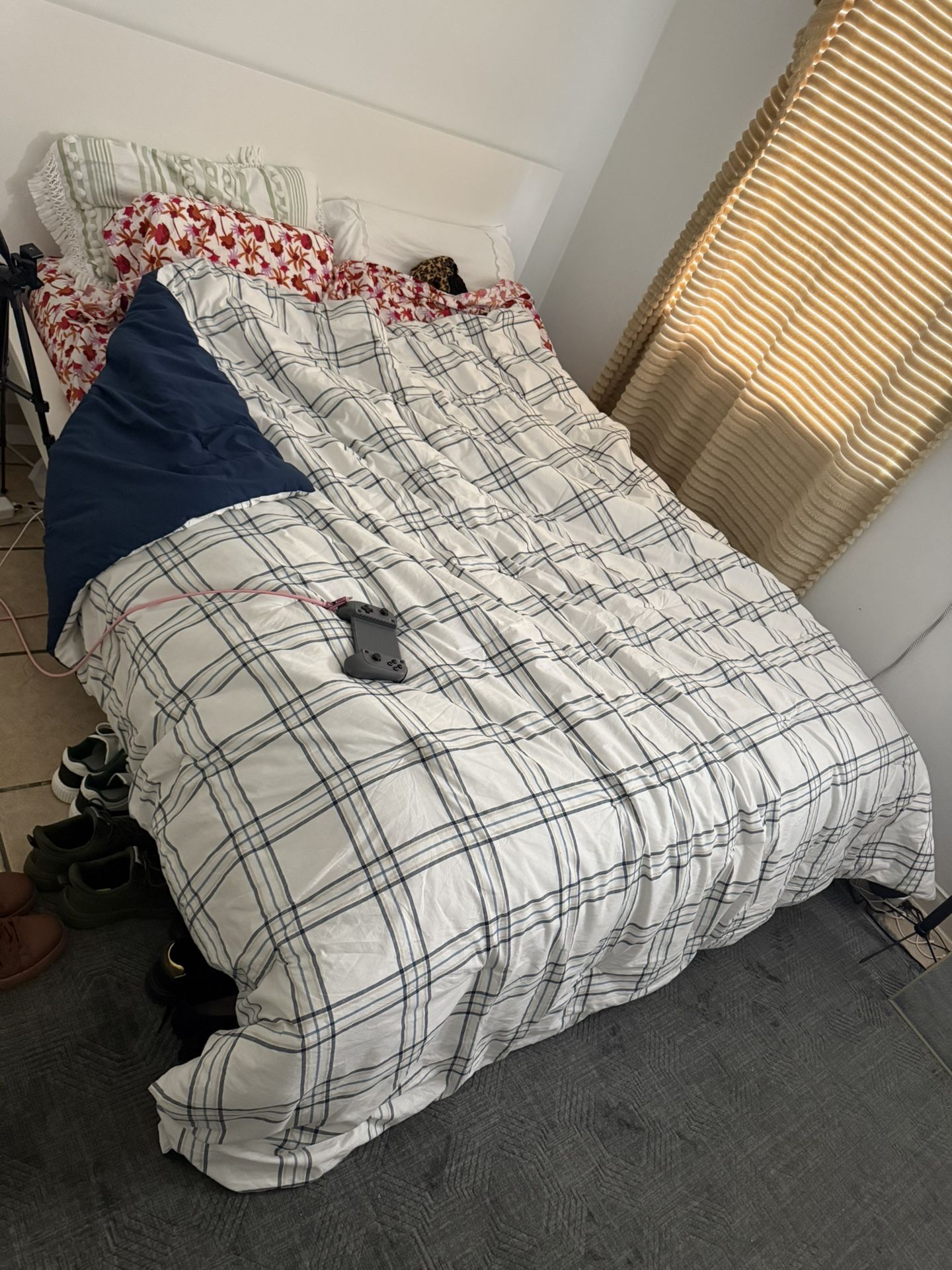 Bed Frame / Mattress/ Dresser