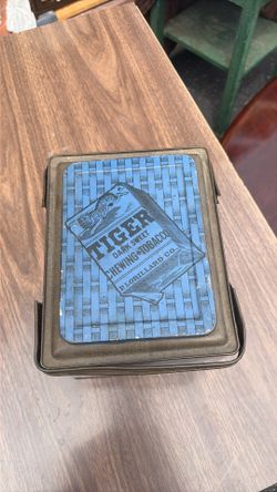 Vintage Tiger dark sweet chewing tobacco tin