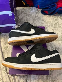 Nike dunk SB black gum