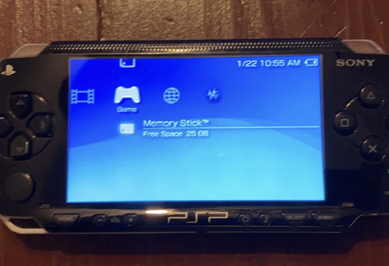 PSP 1001 with 30 GAMES