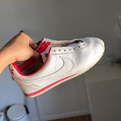 Size 8 Women Nike Cortez