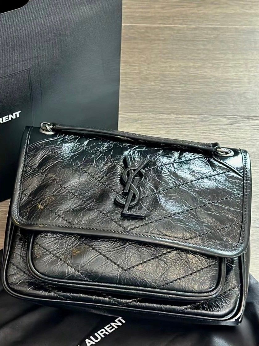 Ladies' black luxury shoulder bag