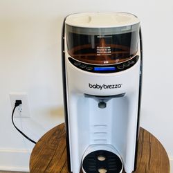 🍼 Baby Brezza Formula Pro Advanced – Excellent Condition